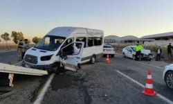 Öğretmenleri Taşşıyan Servis Kaza Yaptı; 28 Yaralı Var