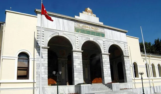 Deprem korkusu yaşayan vatandaşlar gece boyunca camileri ve okulları kullanabilcek